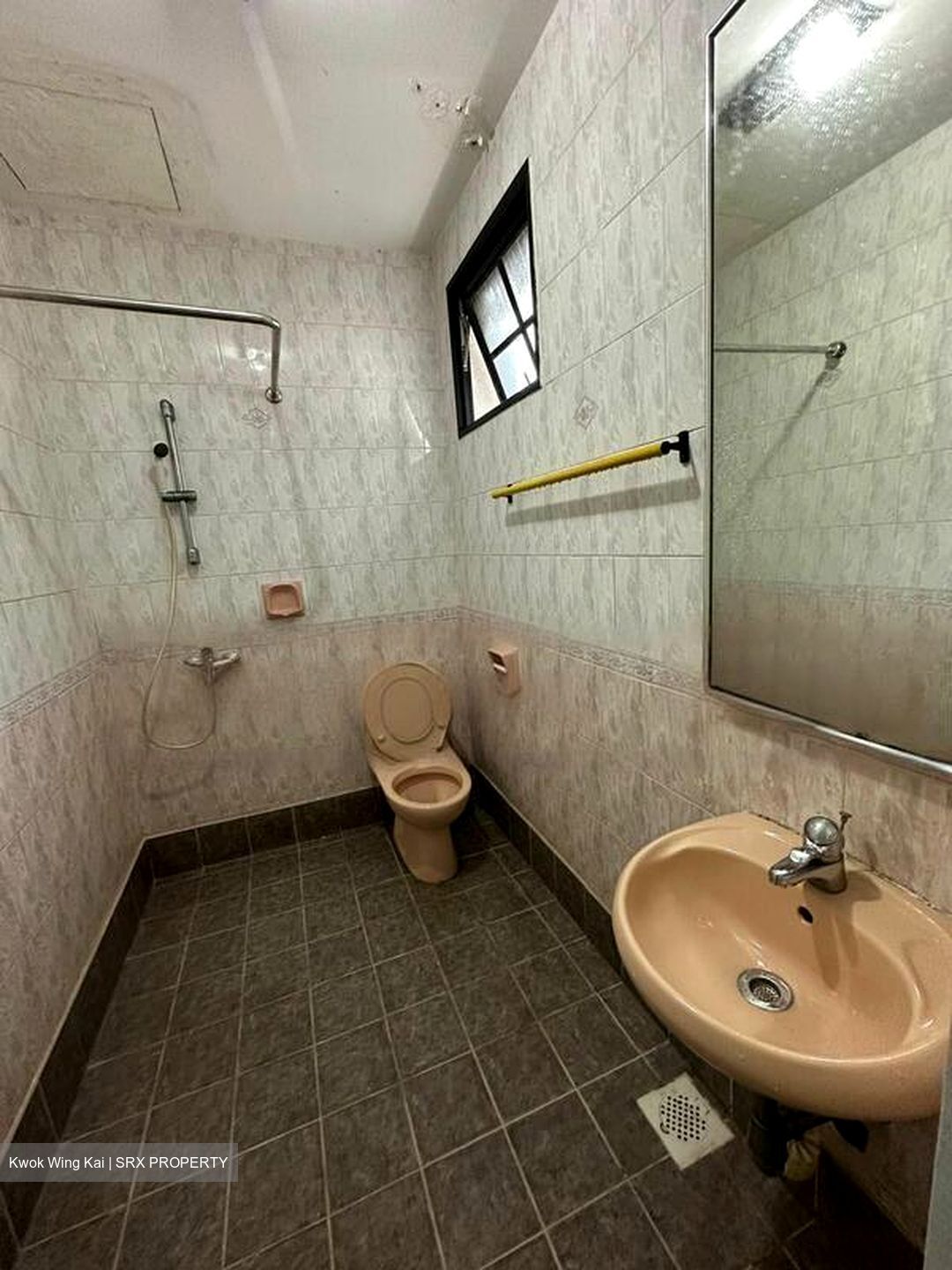 Yunnan Gardens (D22), Terrace #581338741